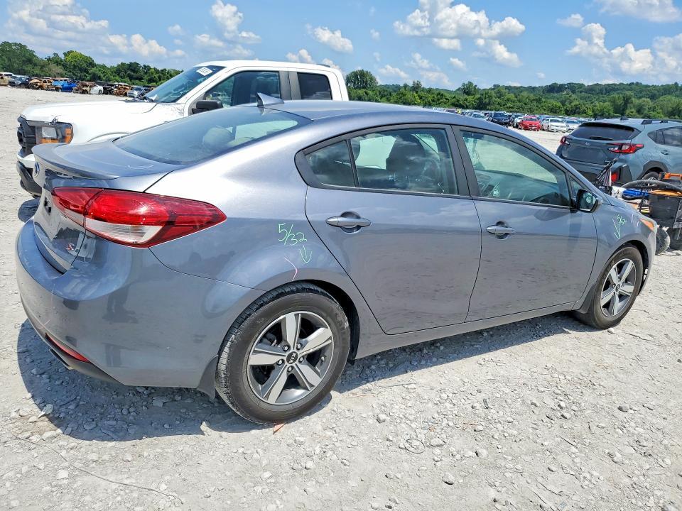 2018 KIA FORTE S — Фото 3 из 12