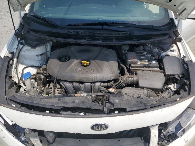 2018 KIA FORTE5 LX — Фото 11 из 12