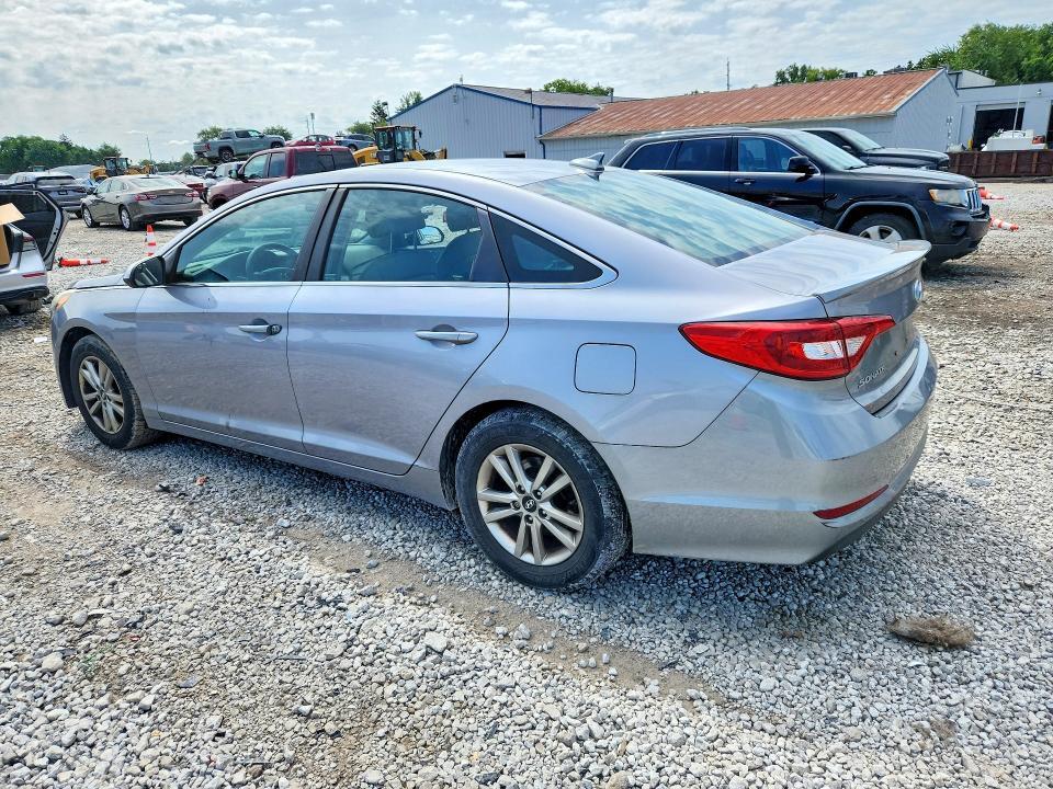 5NPE24AF7FH144084 2015 HYUNDAI SONATA photo no. 2