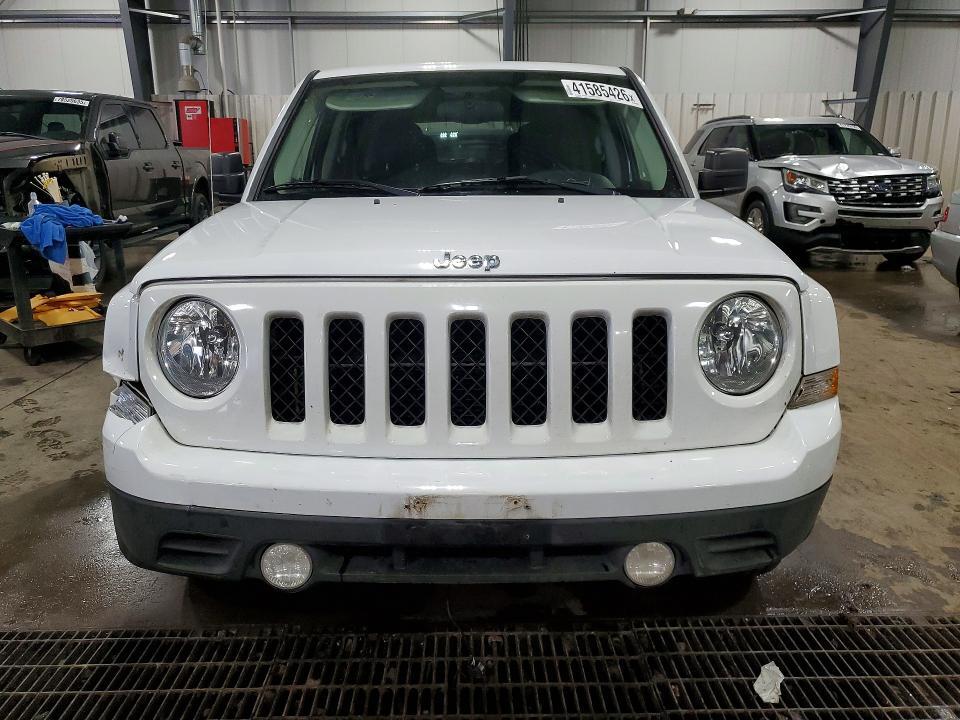 2015 JEEP PATRIOT SPORT — Фото 5 из 13