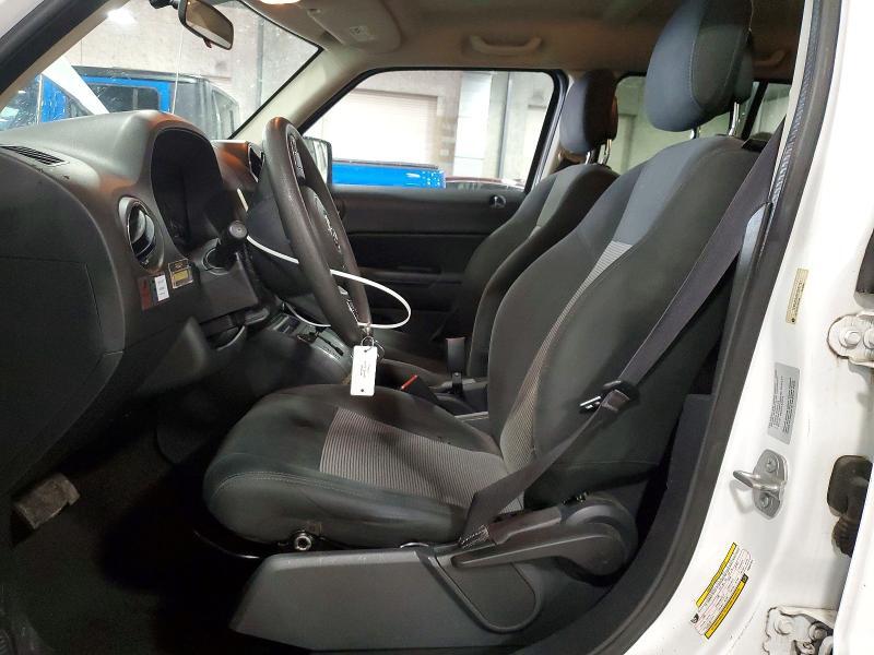 2015 JEEP PATRIOT SPORT — Фото 7 из 13