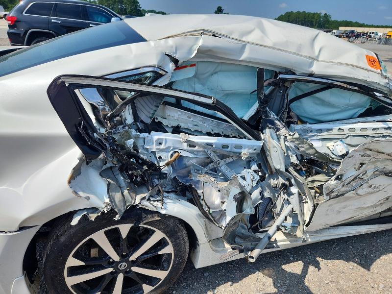 2018 NISSAN ALTIMA 2.5 SR — Фото 10 из 12