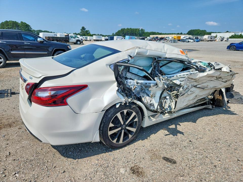 2018 NISSAN ALTIMA 2.5 SR — Фото 3 из 12