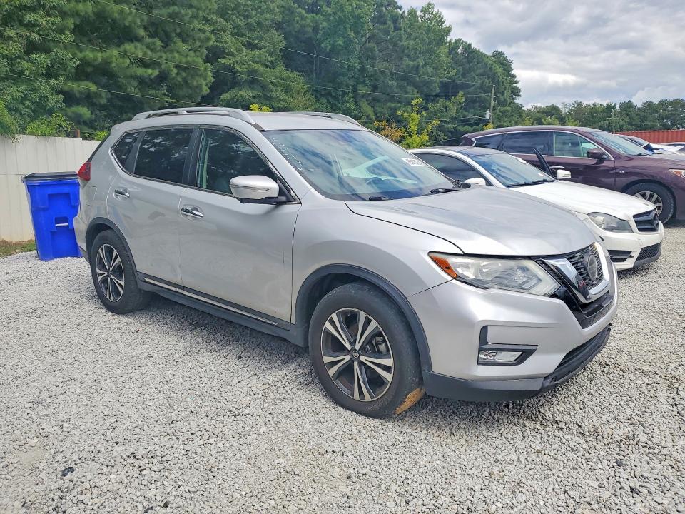 2018 NISSAN ROGUE SL — Фото 4 из 13