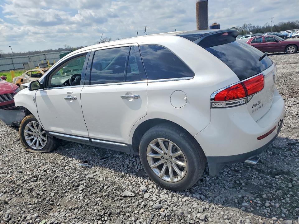 2LMDJ6JK3FBL26822 2015 LINCOLN MKX photo no. 2