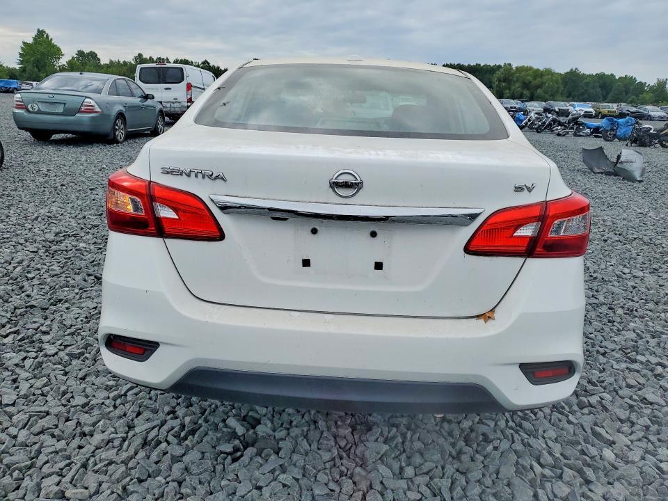 3N1AB7AP2JL660924 2018 NISSAN SENTRA photo no. 6