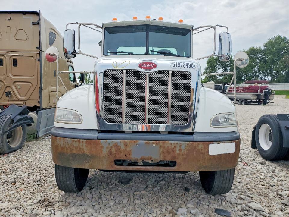 2018 PETERBILT 348 SEMI TRUCK — Фото 5 из 13
