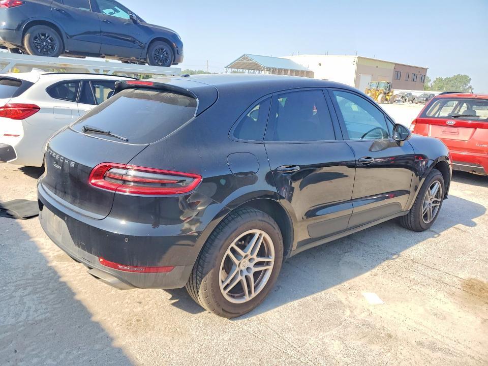 2018 PORSCHE MACAN — Фото 3 из 13