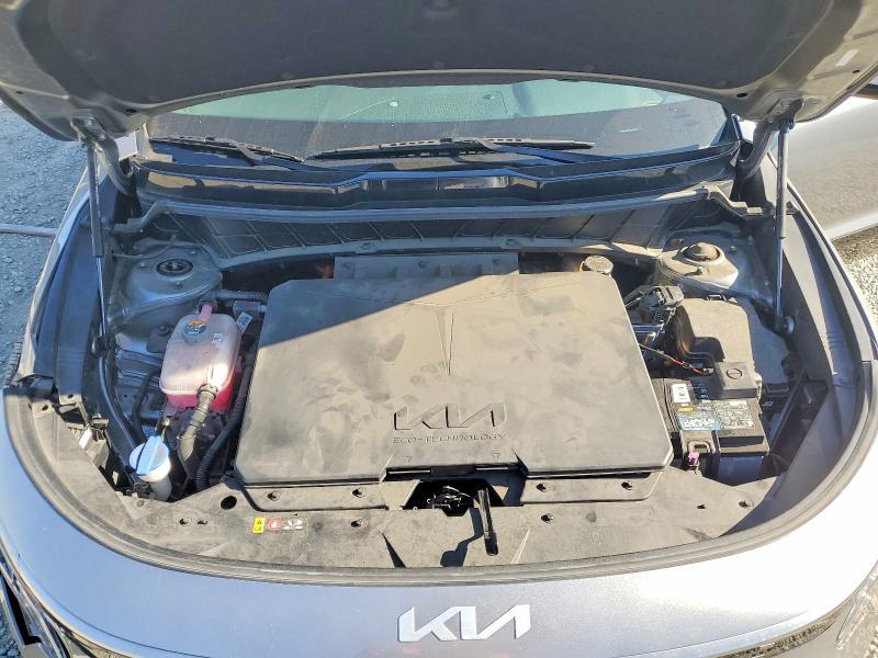 KNDCR3L11P5028783 2023 KIA NIRO photo no. 11