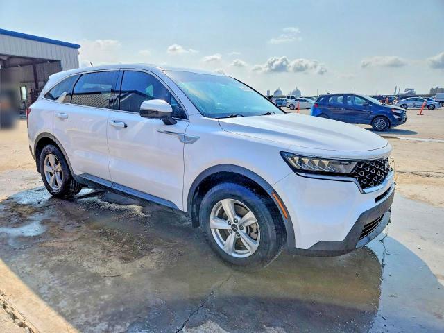 2023 KIA SORENTO LX — Фото 4 из 12