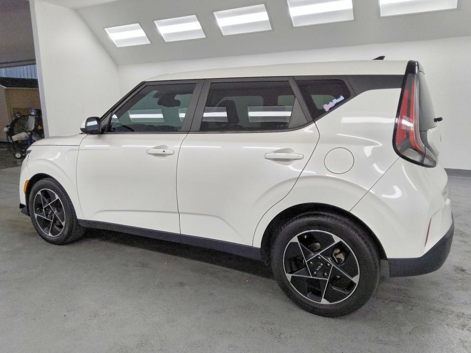 2023 KIA SOUL EX — Фото 2 из 13
