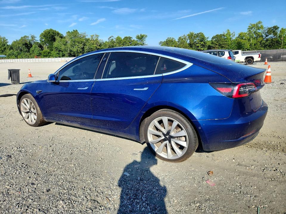 2018 TESLA MODEL 3 — Фото 2 из 12