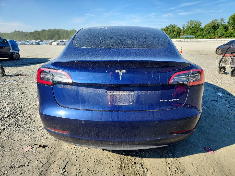 2018 TESLA MODEL 3 — Фото 6 из 12