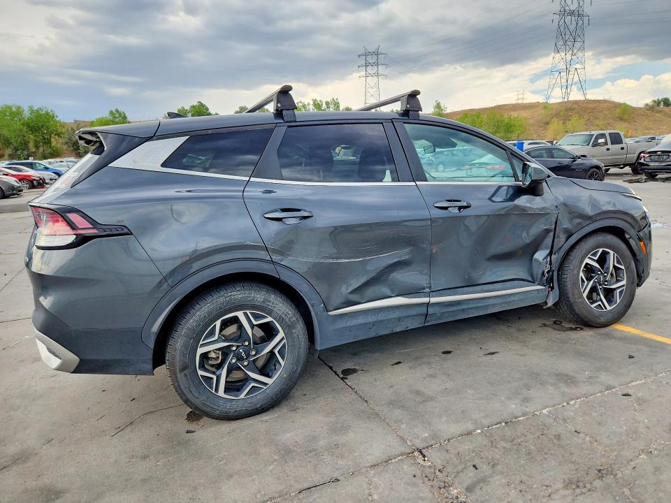 2023 KIA SPORTAGE LX — Фото 3 из 13