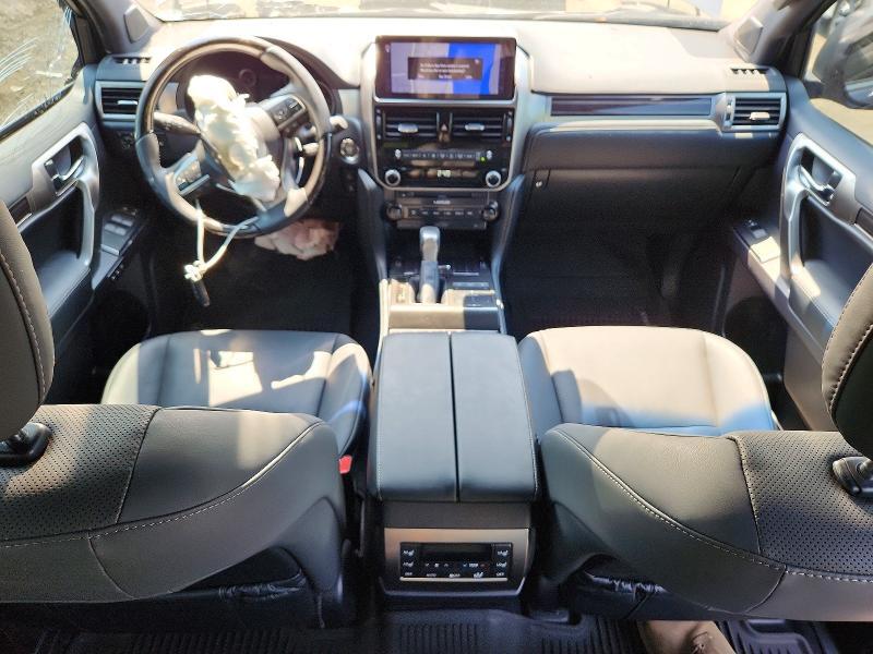 2023 LEXUS GX 460 — Фото 8 из 13