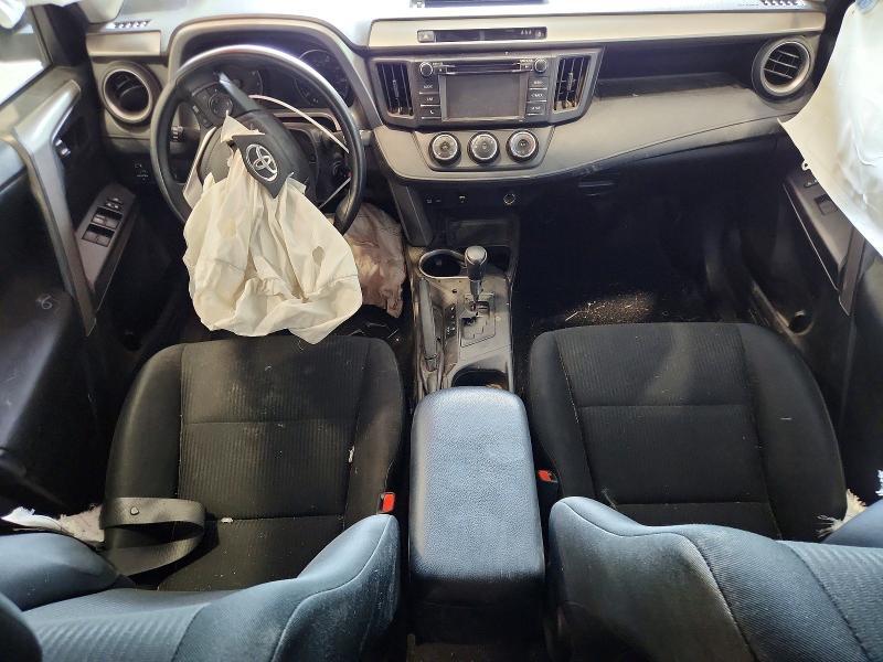 2018 TOYOTA RAV4 LE — Фото 8 из 13