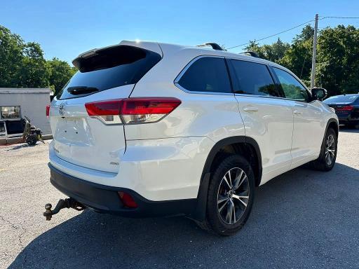 2018 TOYOTA HIGHLANDER LE — Фото 3 из 10