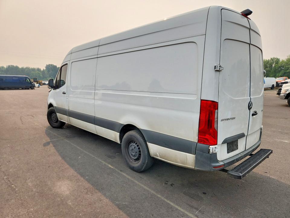 2023 MERCEDES-BENZ SPRINTER 2500 DELIVERY VAN — Фото 2 из 13