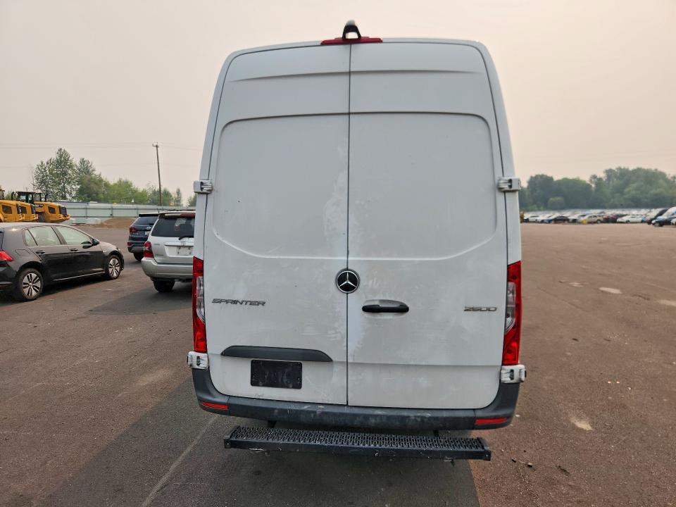 2023 MERCEDES-BENZ SPRINTER 2500 DELIVERY VAN — Фото 6 из 13