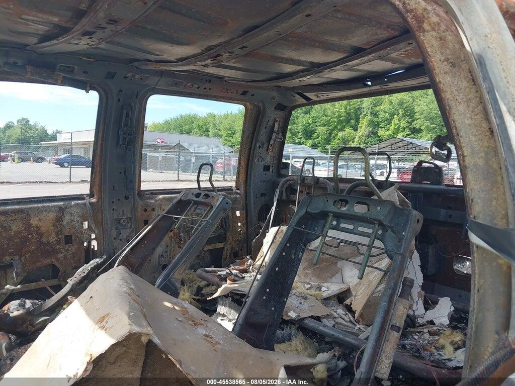 1FT8W3BT6BEC83746 2011 FORD SUPER DUTY F-350 SRW photo no. 5