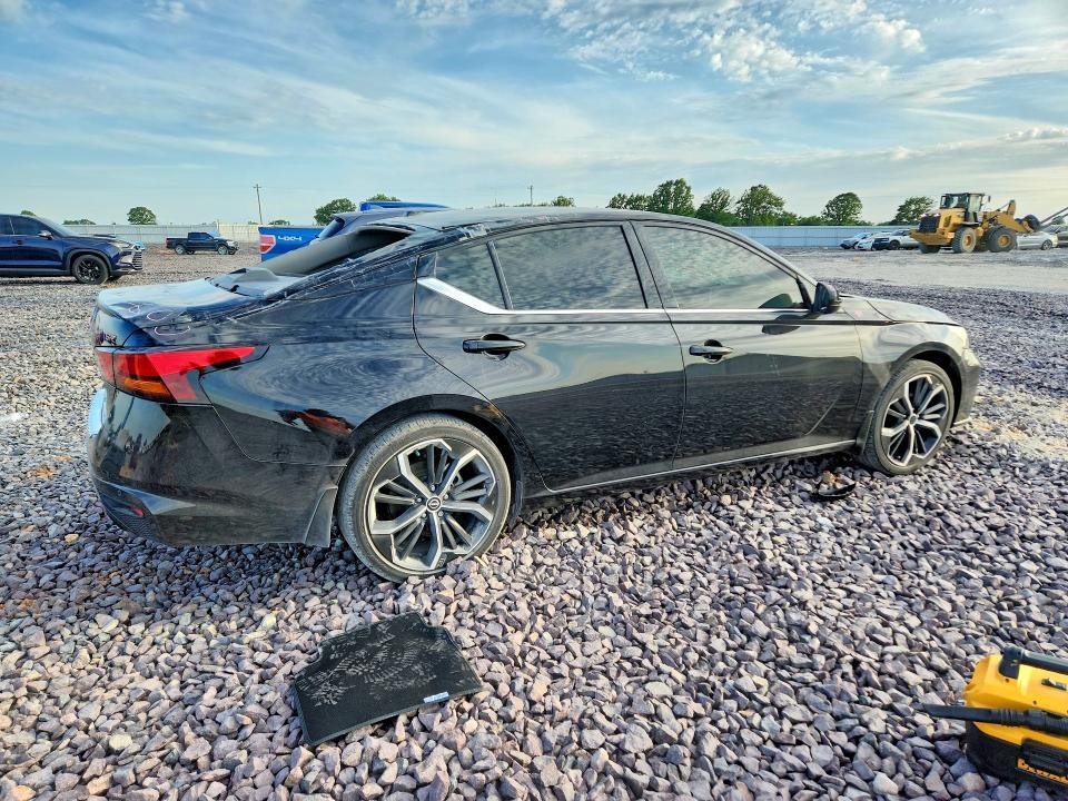2023 NISSAN ALTIMA SR — Фото 3 из 12