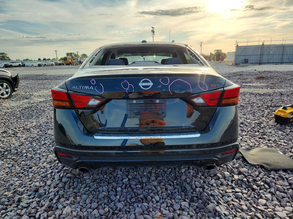 2023 NISSAN ALTIMA SR — Фото 6 из 12