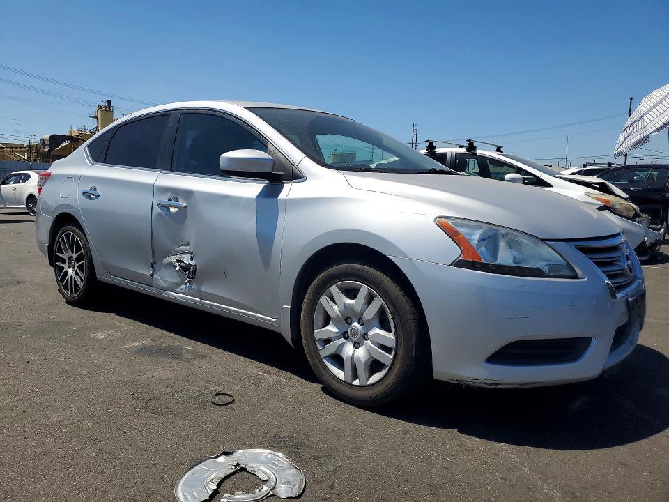 2015 NISSAN SENTRA S — Фото 4 из 12