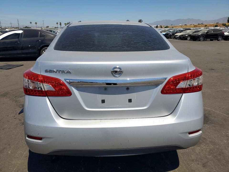 2015 NISSAN SENTRA S — Фото 6 из 12
