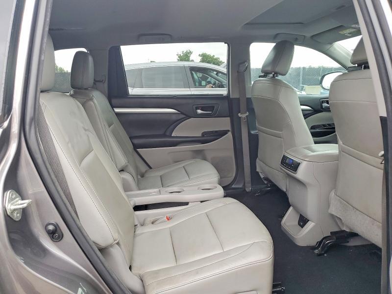 2018 TOYOTA HIGHLANDER XLE — Фото 11 из 13