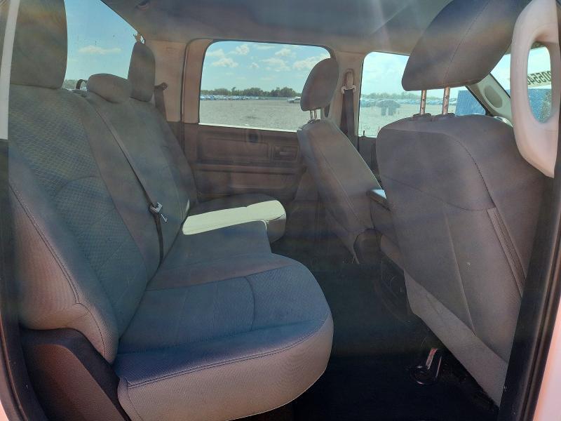 2015 RAM 1500 ST — Фото 10 из 13