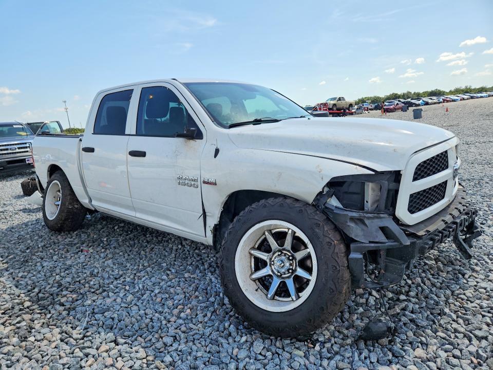 2015 RAM 1500 ST — Фото 4 из 13