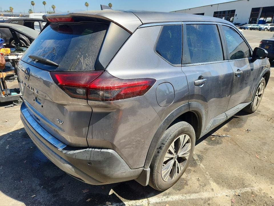 2023 NISSAN ROGUE SV — Фото 3 из 13
