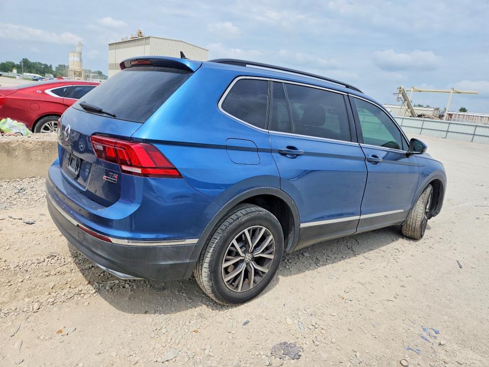 2018 VOLKSWAGEN TIGUAN SE — Фото 3 из 13