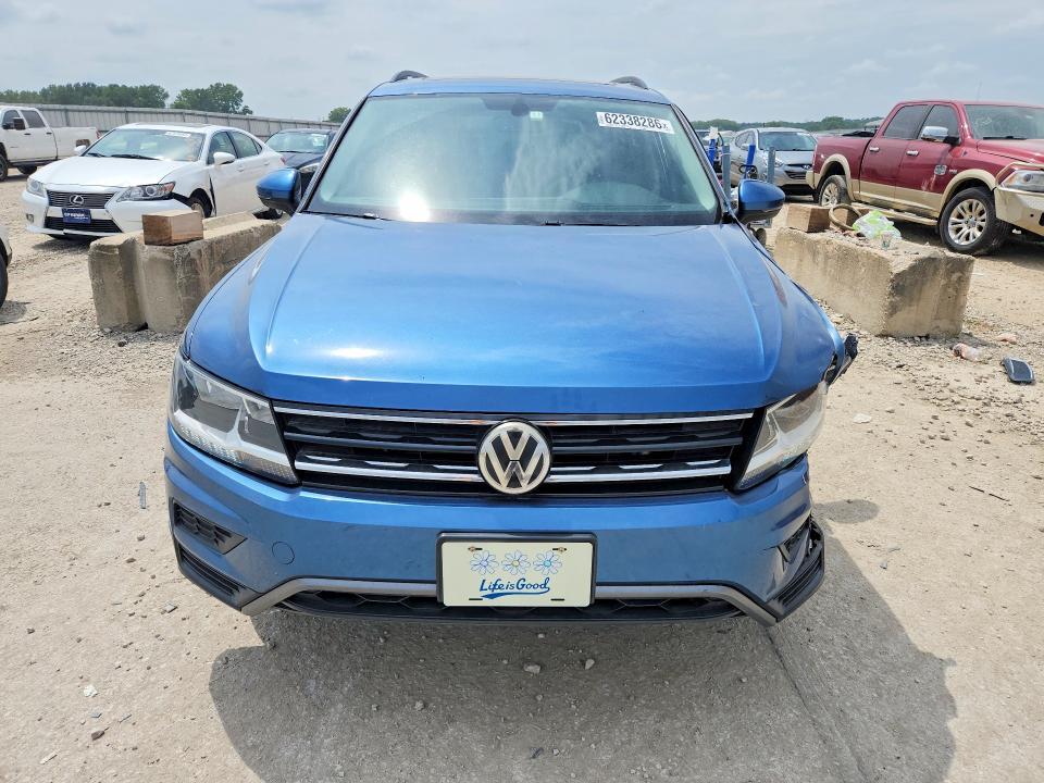 2018 VOLKSWAGEN TIGUAN SE — Фото 5 из 13
