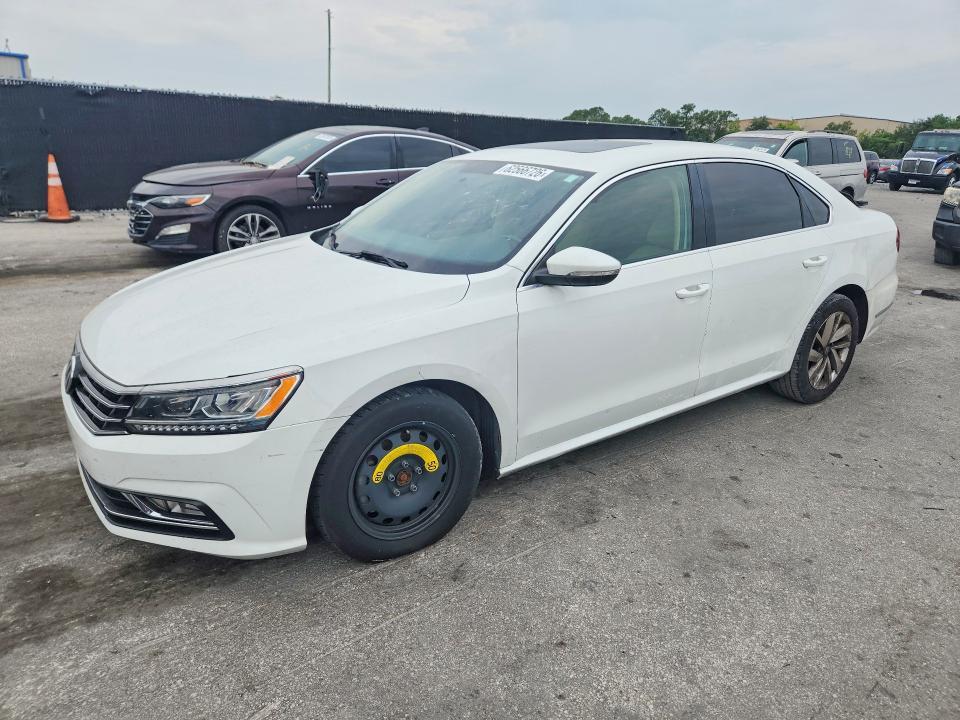 2018 VOLKSWAGEN PASSAT SE