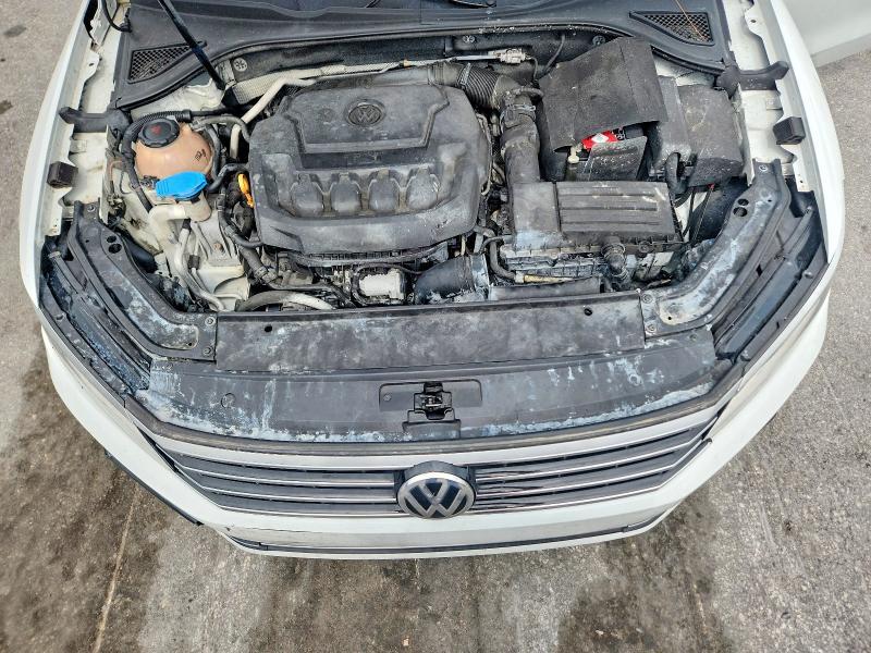 2018 VOLKSWAGEN PASSAT SE — Фото 11 из 12