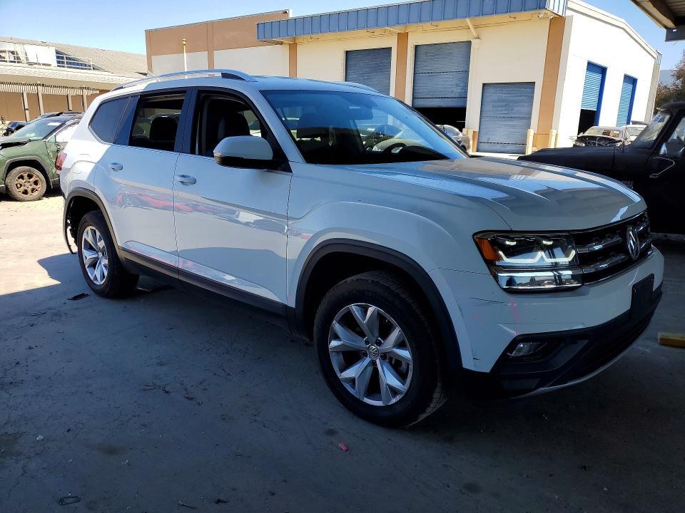 1V2KR2CA6JC565009 2018 VOLKSWAGEN ATLAS photo no. 4