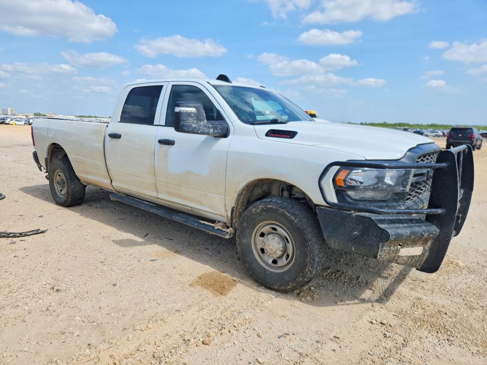 2023 RAM 2500 TRADESMAN — Фото 4 из 12