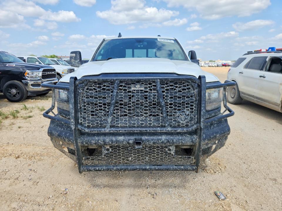 2023 RAM 2500 TRADESMAN — Фото 5 из 12