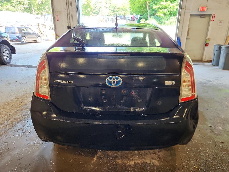 2015 TOYOTA PRIUS TWO — Фото 6 из 12