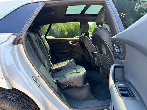 2019 AUDI Q8 PREMIUM — Фото 7 из 10