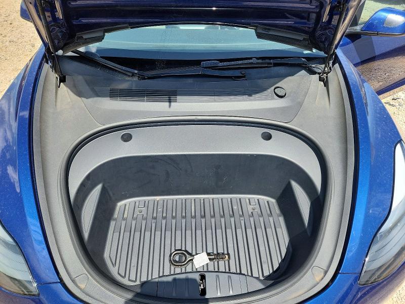 2023 TESLA MODEL 3 — Фото 11 из 12