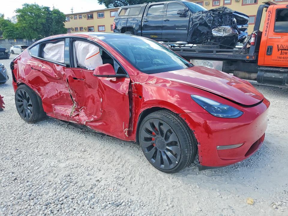 2023 TESLA MODEL Y — Фото 4 из 12