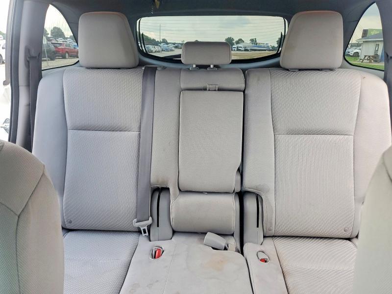 2015 TOYOTA HIGHLANDER LE — Фото 10 из 13