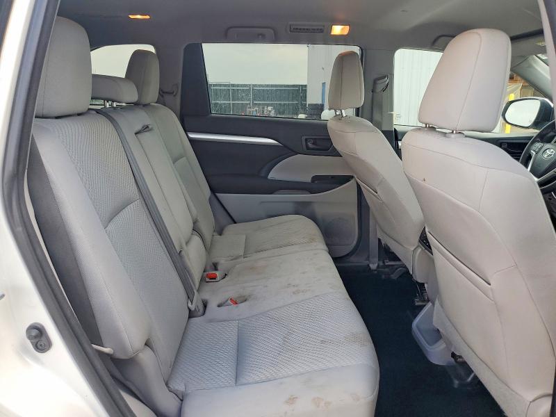 2015 TOYOTA HIGHLANDER LE — Фото 11 из 13
