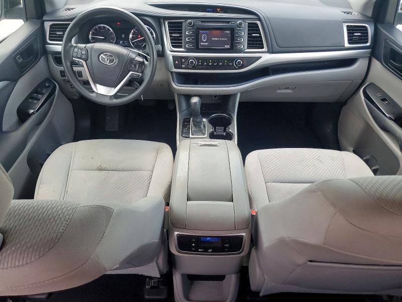 2015 TOYOTA HIGHLANDER LE — Фото 8 из 13