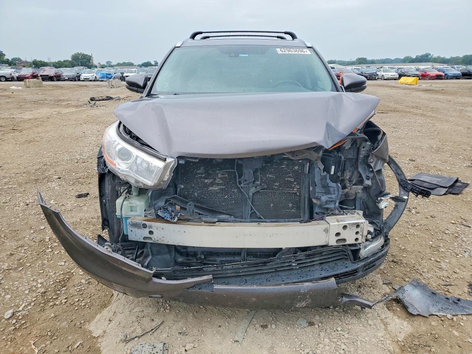 2015 TOYOTA HIGHLANDER LIMITED PLATINUM — Фото 5 из 13