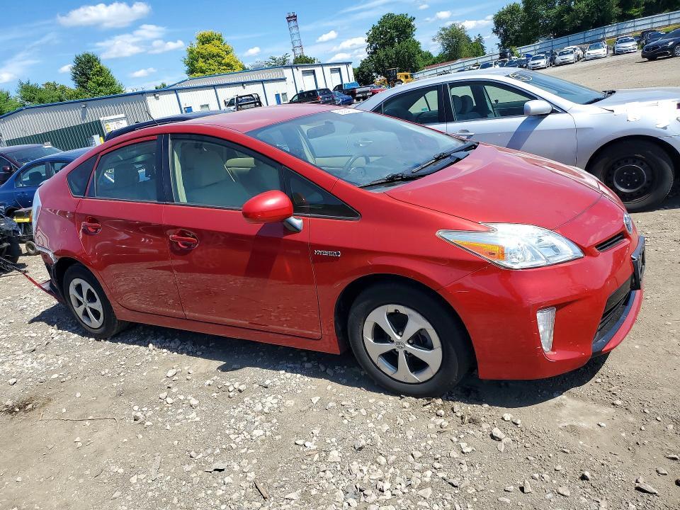2015 TOYOTA PRIUS TWO — Фото 4 из 12