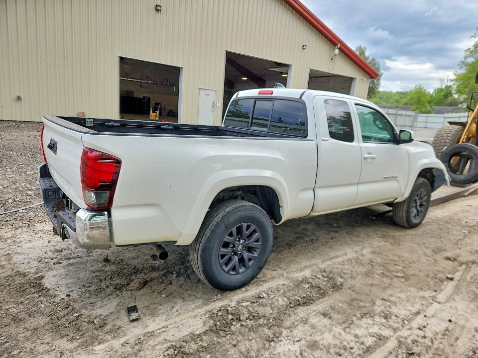 2023 TOYOTA TACOMA ACCESS CAB — Фото 3 из 12