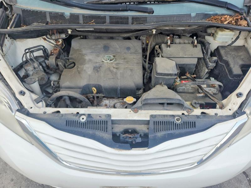 5TDKK3DC4FS539039 2015 TOYOTA SIENNA photo no. 12